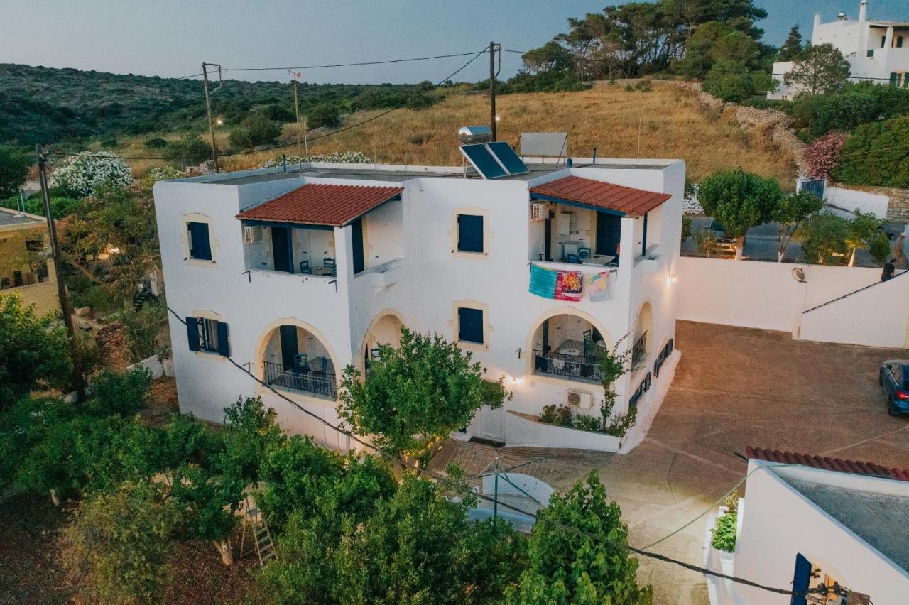 Theofilos Appartements Livadi  Exterior photo