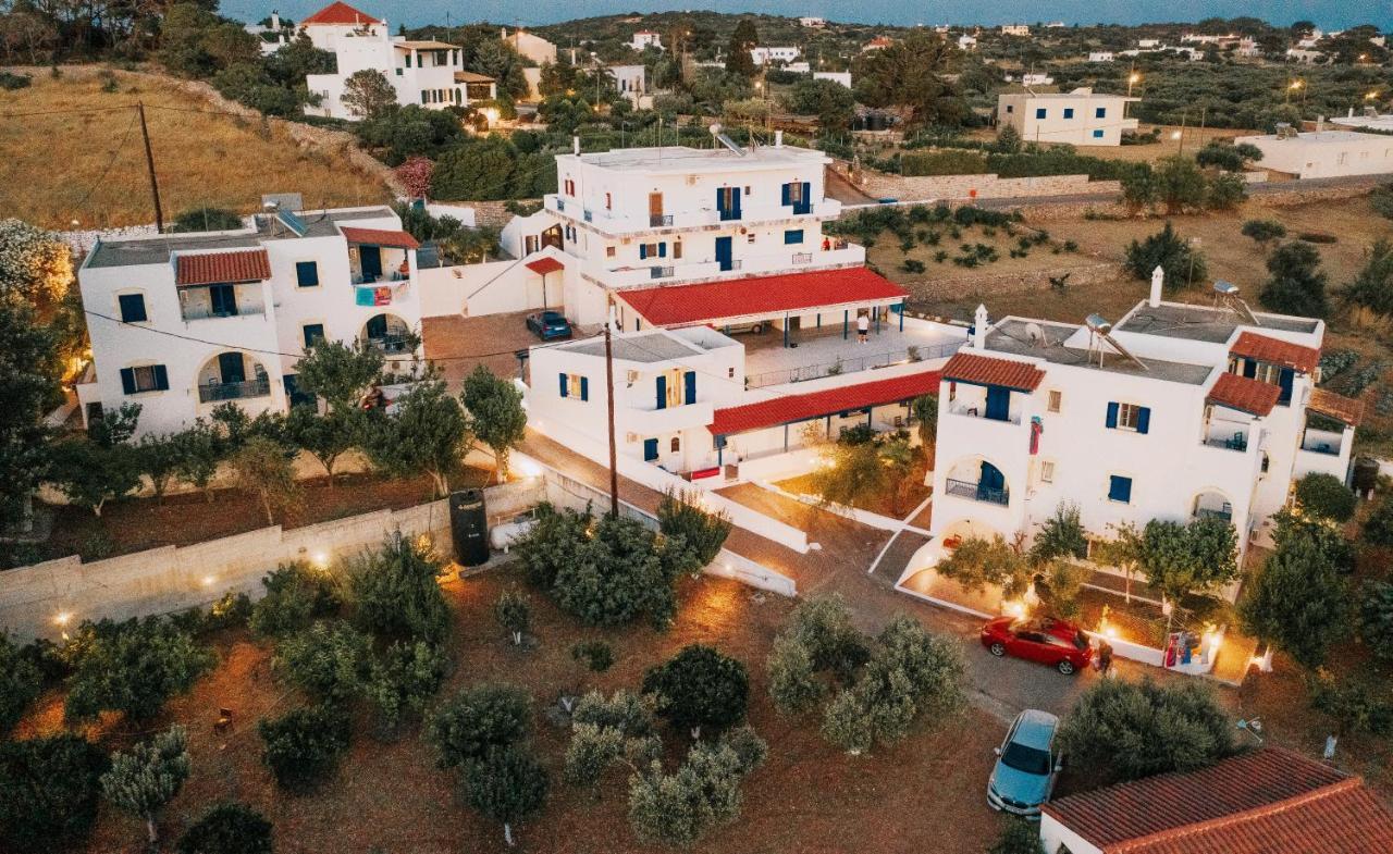 Theofilos Appartements Livadi  Exterior photo